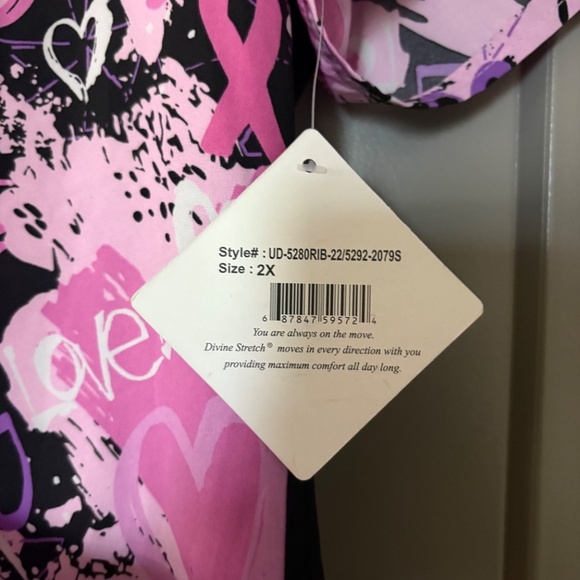 NWT  Scrub Top - Healing Hands Breast Cancer Awareness Stretch - Picture 7 of 9